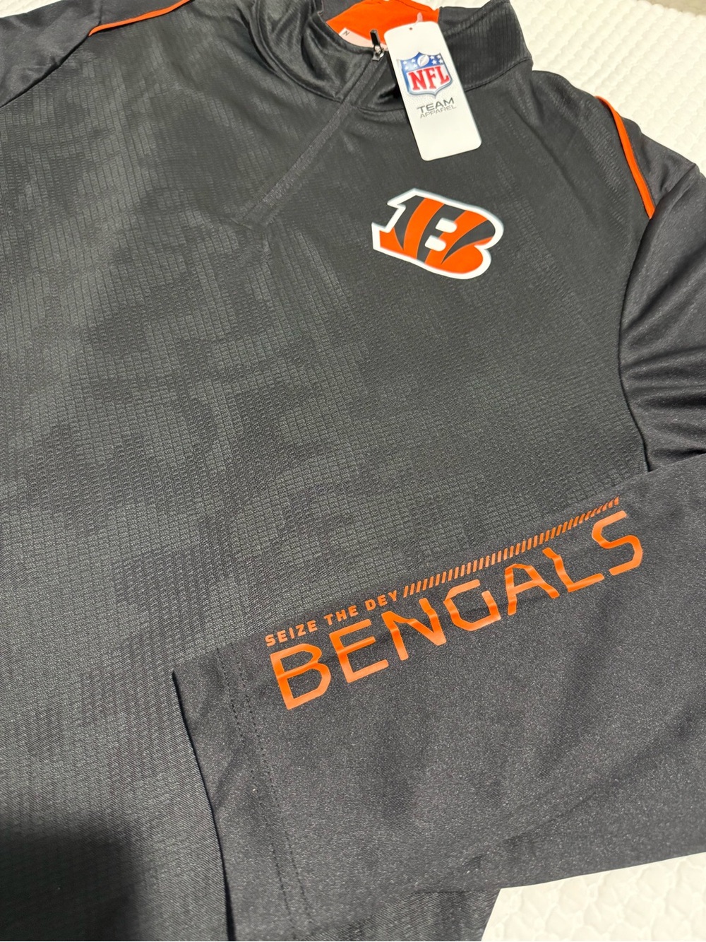 NFL Cincinnati Bengals Black Quarter-Zip Pullover